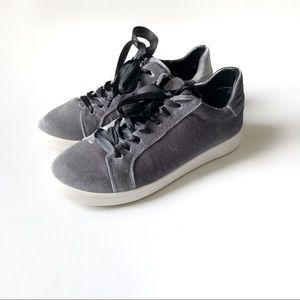 Sam Edelman Marlow Velvet Sneakers Ribbon Ties